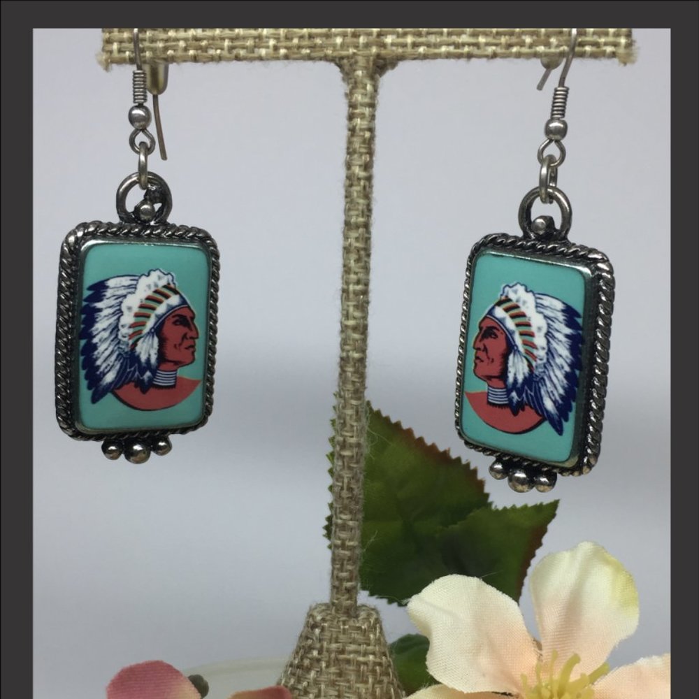 🆕❤️Turquoise Chief Earrings